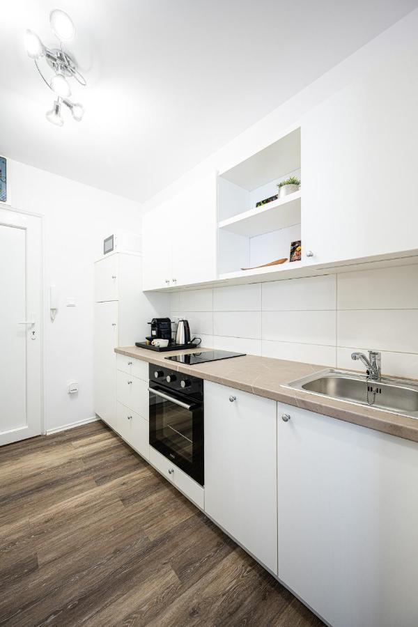 Saint Seven Apartment Szeged Exterior photo
